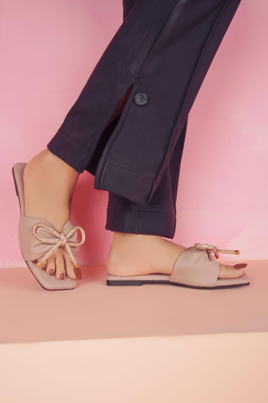 Regina Bow Accent Pink Sliders