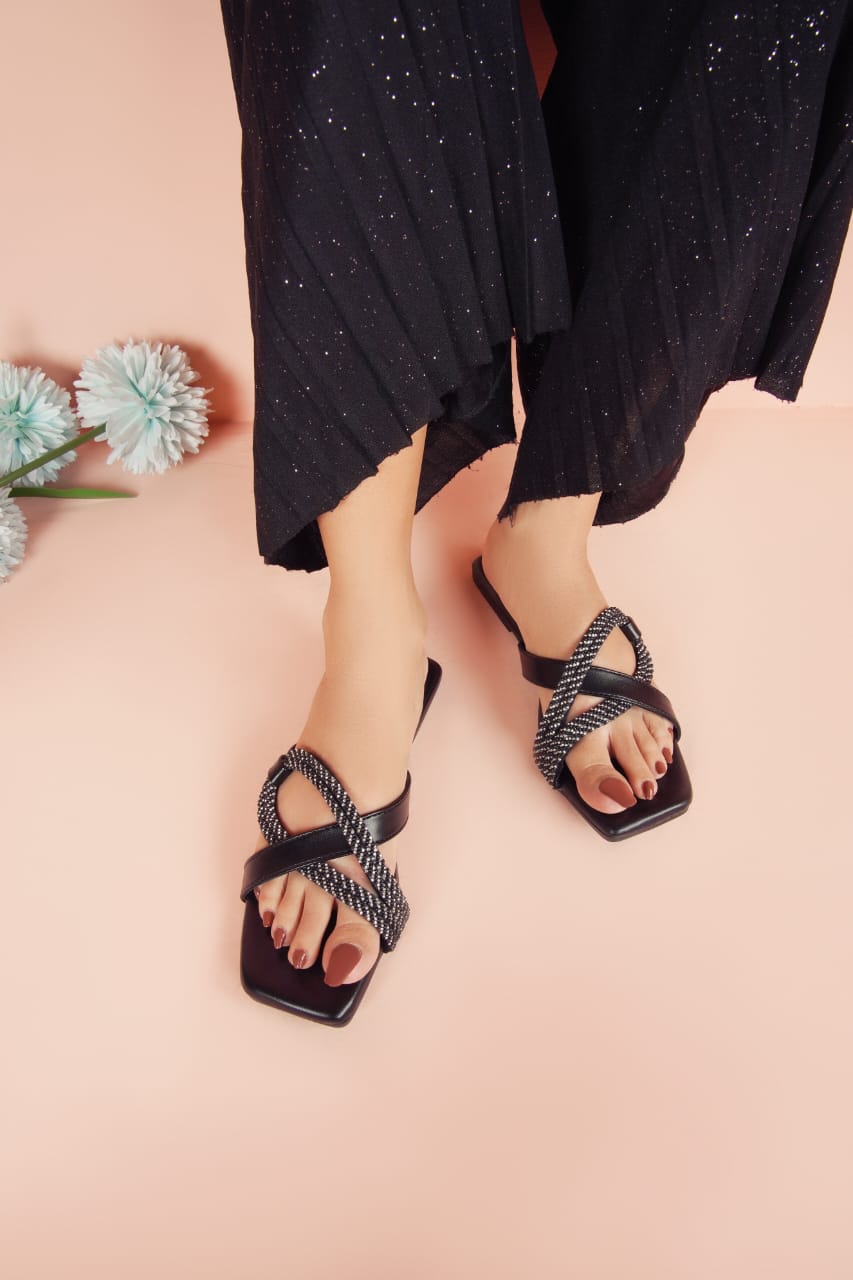 Regina Sparkle Braid Black Sliders